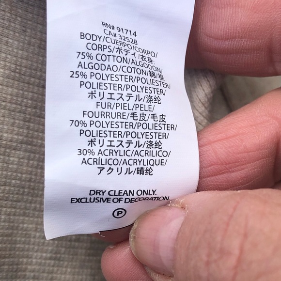 Armani Exchange Jacket With Faux Fur Lapel And Side belt. Woman’s Size Small - Picture 14 of 15